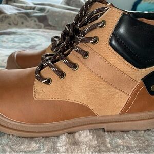 Sonoma Men's Brown and Black Boots